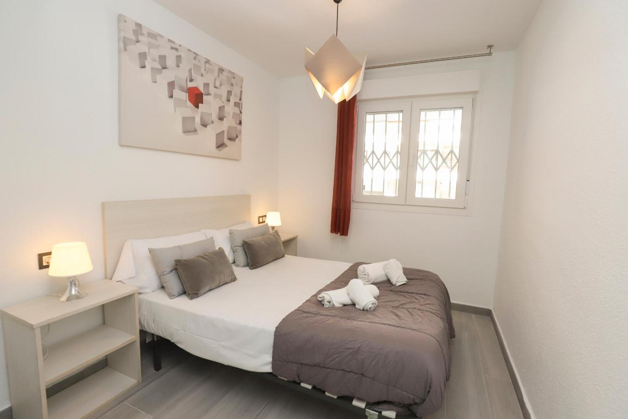 Differentflats Argenta Apartment Salou Bagian luar foto