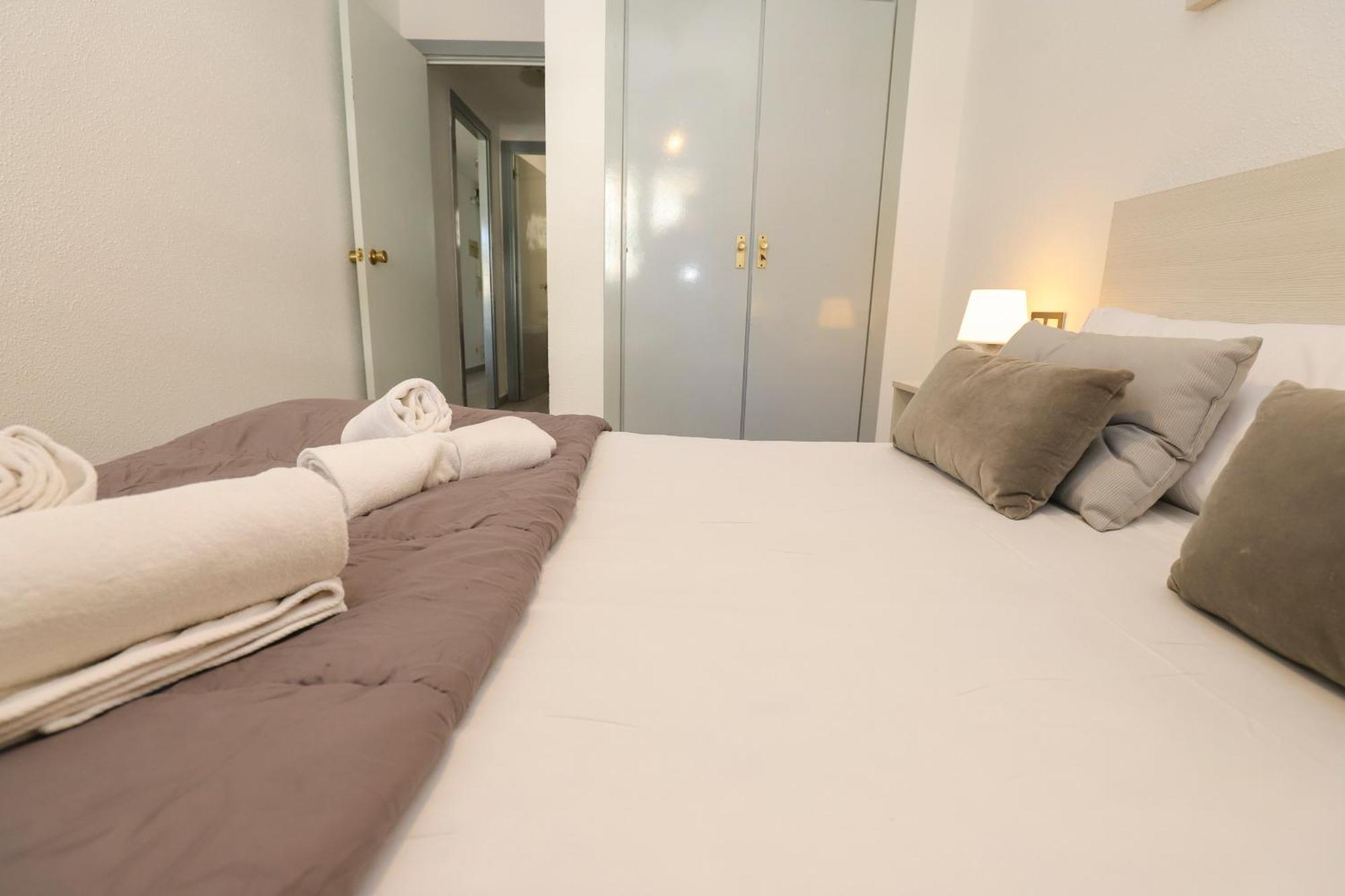Differentflats Argenta Apartment Salou Bagian luar foto